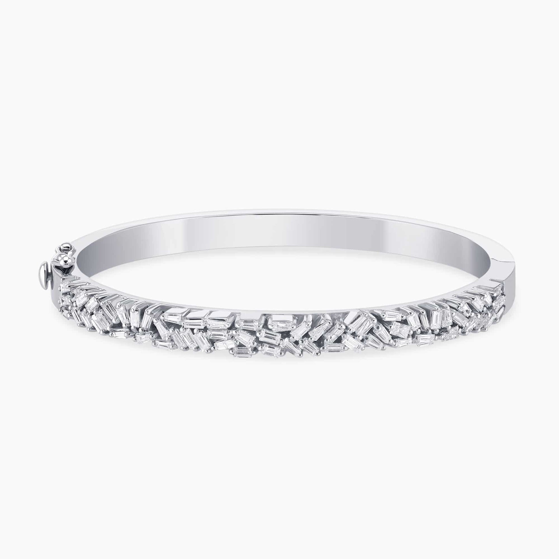 1.75Ct. Taper and Baguette cut Diamonds set in a beautiful