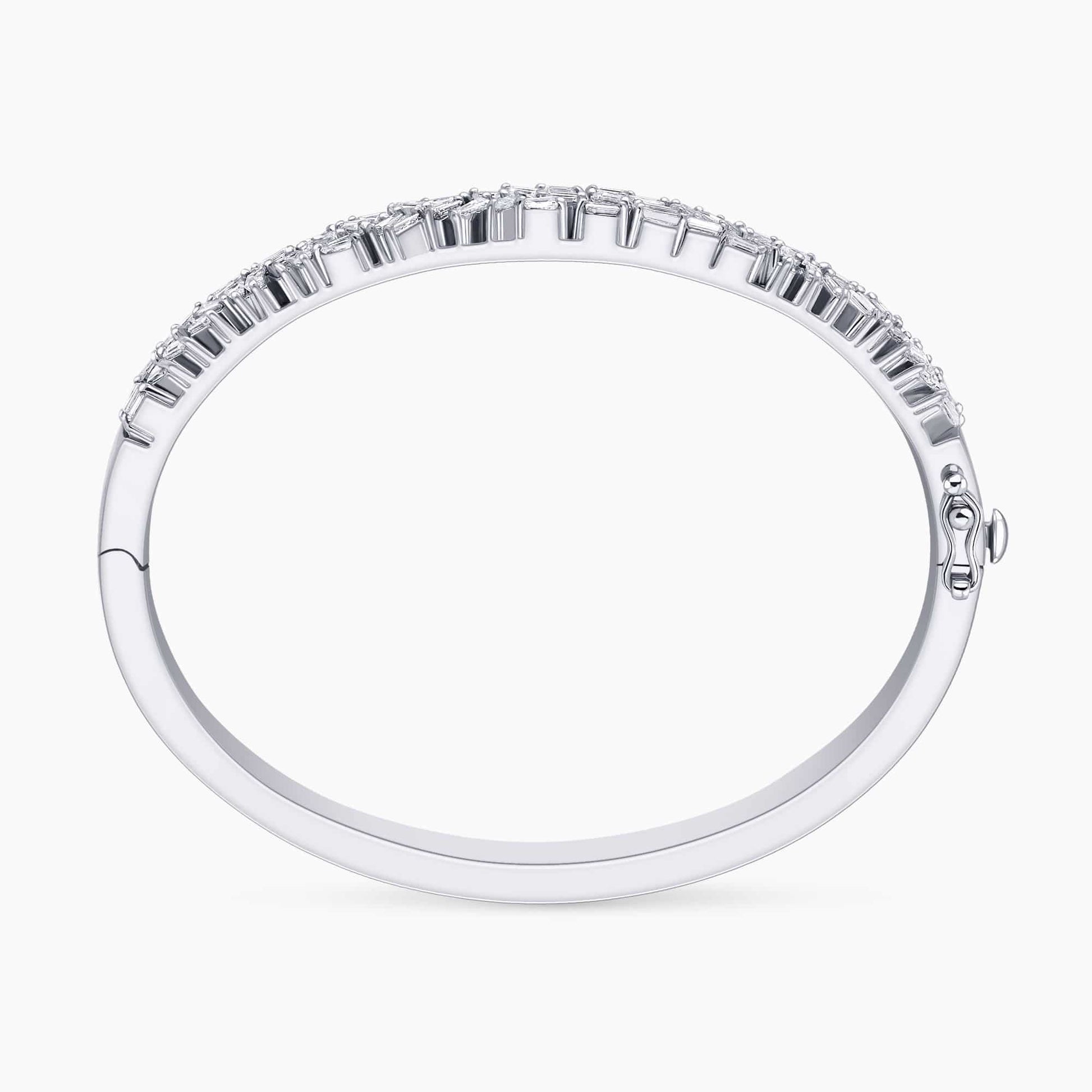 1.75Ct. Taper and Baguette cut Diamonds set in a beautiful
