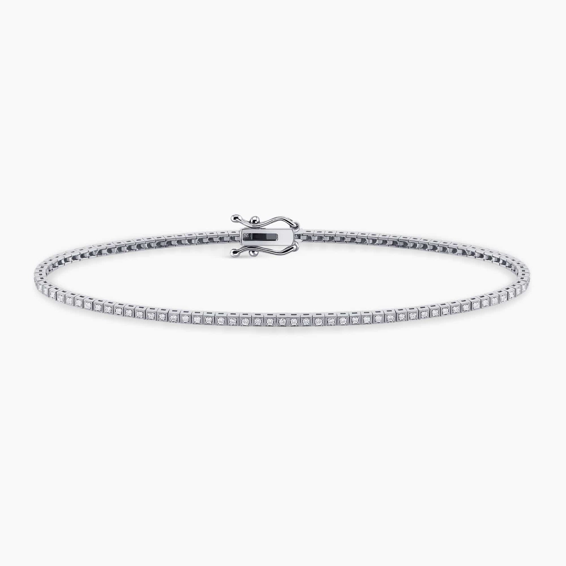 0.32Ct Diamonds in 14K White Gold Bracelet