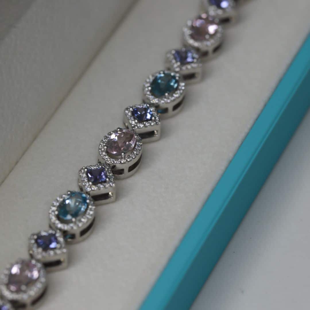 Diamond and Gem Stone Bracelet Sulan